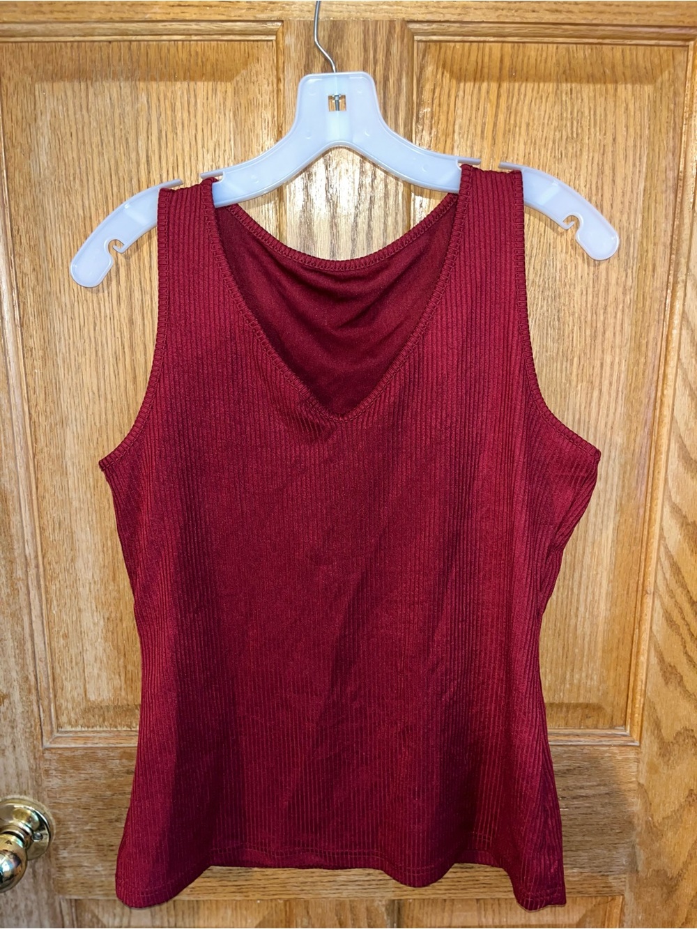 SHEIN Ribbed V-Neck Sleeveless Tank Top - Burgundy